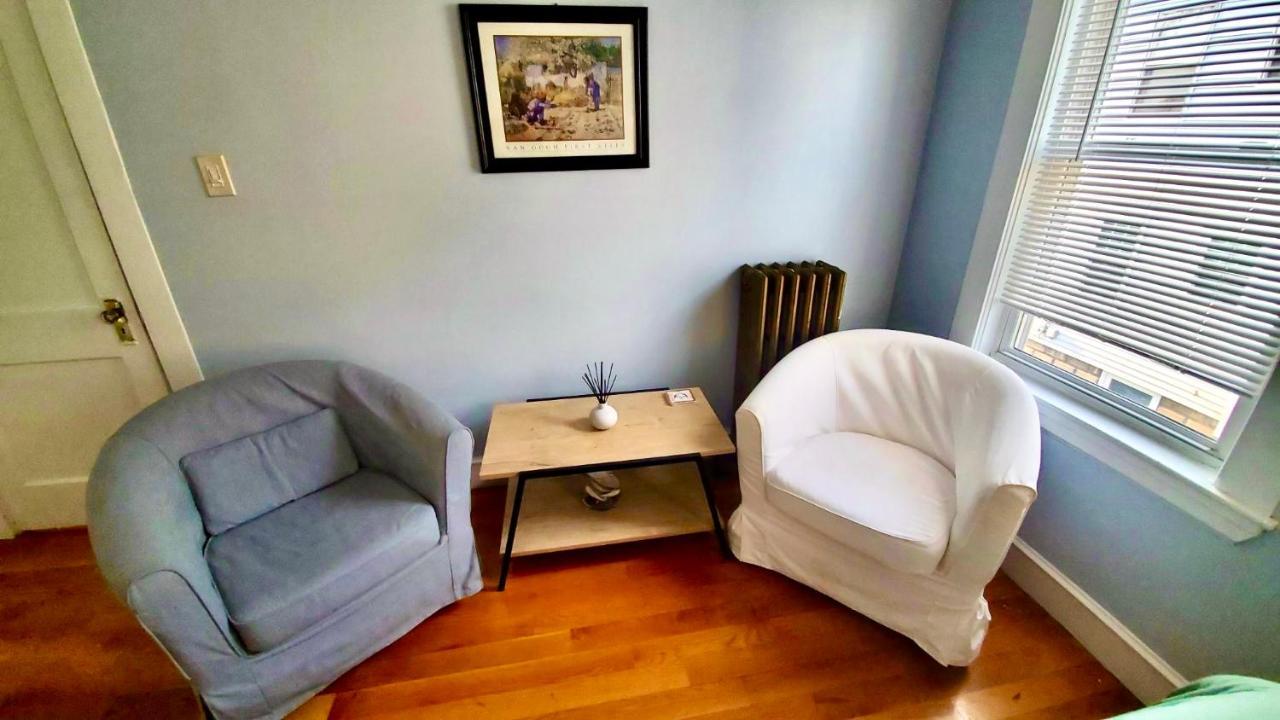 Near Train Station Gorgeous 3-Bedroom Apartment With Patios بوسطن المظهر الخارجي الصورة